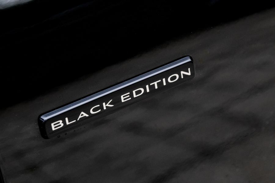 Логотип Renault Kadjar Black Edition 2018 года  (WW) (фото 28 из 42)